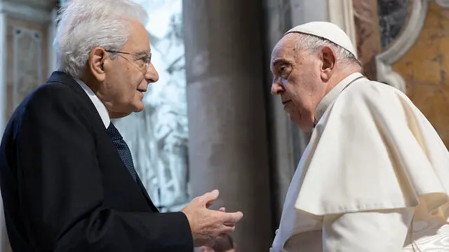 Città del Vaticano - Il Presidente della Repubblica Sergio Mattarella con S.S. Papa Francesco, in occasione della cerimonia di Canonizzazione dei Beati italiani Giuseppe Allamano e Elena Guerra, oggi 20 ottobre 2024. (Foto di Paolo Giandotti - Ufficio Stampa per la Stampa e la Comunicazione della Presidenza della Repubblica)