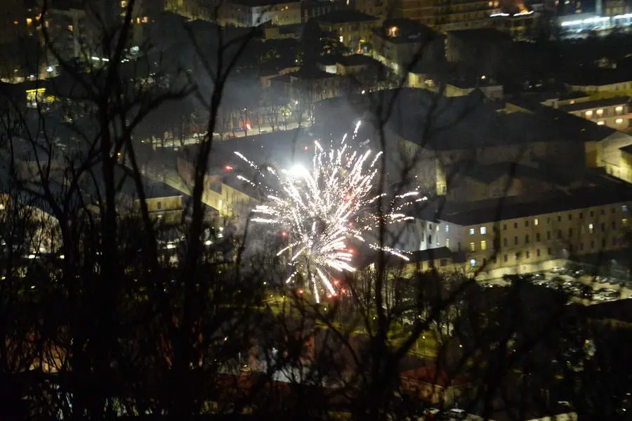 I fuochi d'artificio a Brescia per Capodanno 2025