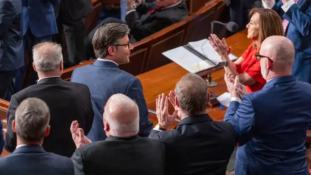 epa11803980 Speaker elect Mike Johnson (C) votes for himself during the Speaker election on the House floor of the US Capitol in Washington, DC, USA, 03 January 2025. The US House of Representatives begins its 119th session with an election for Speaker of the House which could solidify Republican Mike Johnson's leadership or cast the party into disarray. EPA/SHAWN THEW