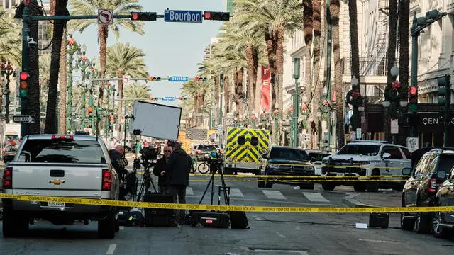 epa11802491 Media sets up to broadcast downtown near the scene of the car ramming on Bourbon Street in New Orleans, Louisiana, USA, 02 January 2025. At least 15 people are dead and 35 injured after the driver of a white pickup truck slammed into a crowd of people on Bourbon Street on 01 January 2025 and then opened fire with a gun. The FBI identified the driver as Shamsud-Din Jabbar, a US citizen from Texas and Army veteran. He was killed in a shootout with police. EPA/DAN ANDERSON