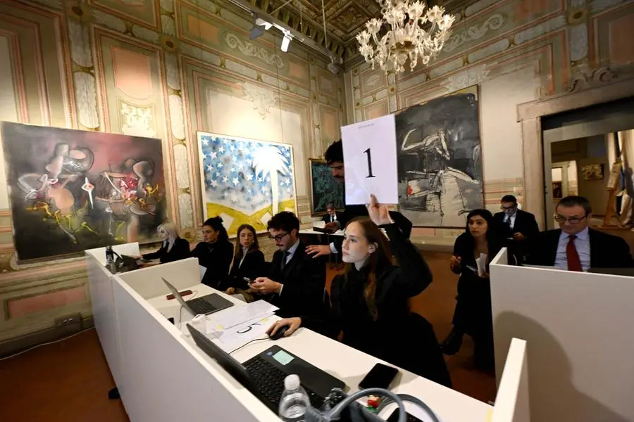 SPETTACOLI BRESCIA REPORTAGE CASA D'ASTE CAPITOLIUM ART NELLE FOTO OPERE ESPOSTE E MOMENTI DELL'ASTA 19/12/2024 newreporter©favretto