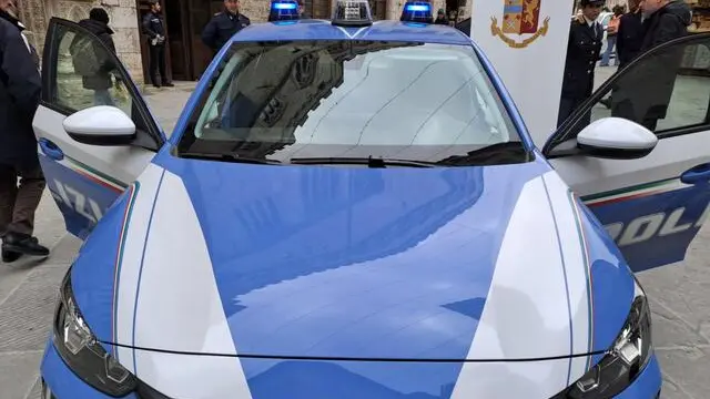 Auto elettrica polizia Perugia - Sebastiani