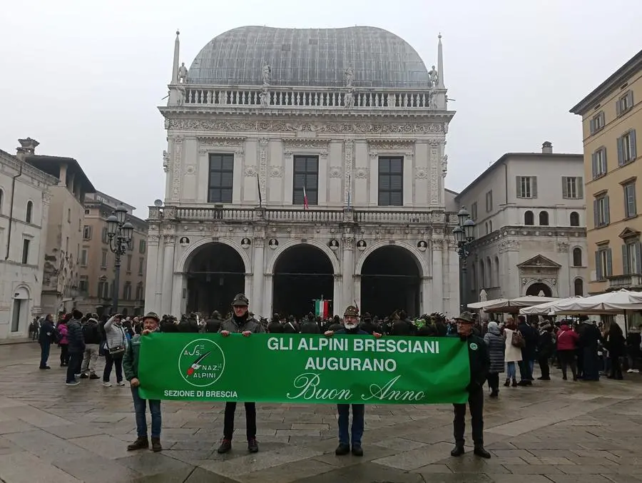 Il corteo degli Alpini a Brescia