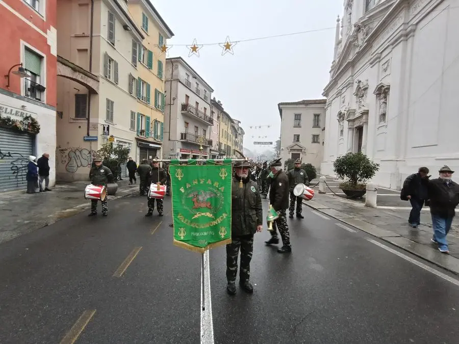 Il corteo degli Alpini a Brescia