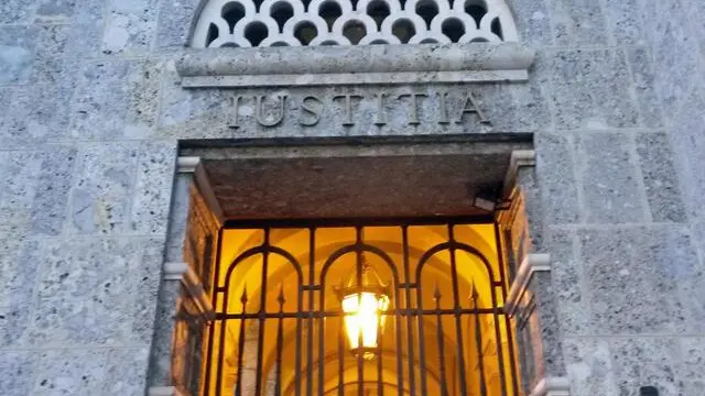 Giustizia: un dettaglio del tribunale di Monza. Foto Ansa/Roberto Ritondale