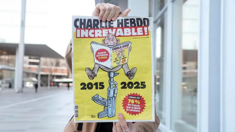 Il numero commemorativo di Charlie Hebdo - Foto Ansa © www.giornaledibrescia.it