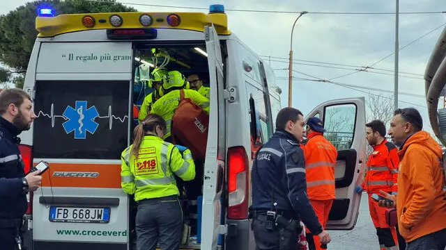 Incidente mortale a Sanremo, TIR investe ed uccide uno studente