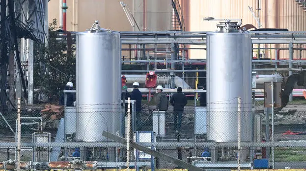 durante i nuovi sopralluoghi di Periti e Magistratura nello stabilimento Eni di Calenzano Firenze 16Dicembre 2024 ANSA/CLAUDIO GIOVANNINI