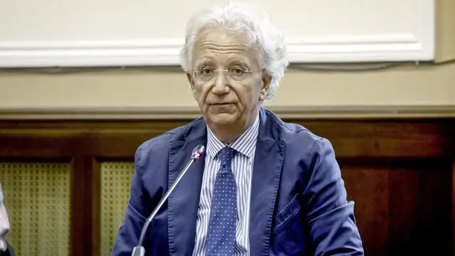 Il presidente del tribunale di Milano Fabio Roia partecipa alla sottoscrizione del protocollo d’intesa per la legalità e trasparenza nel settore della logistica presso la prefettura a Milano, 18 luglio 2024. ANSA/MOURAD BALTI TOUATI