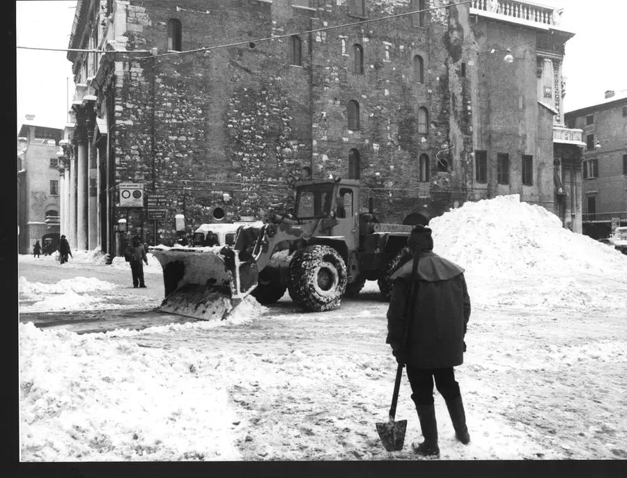 La Grande Nevicata del 1985 in centro a Brescia