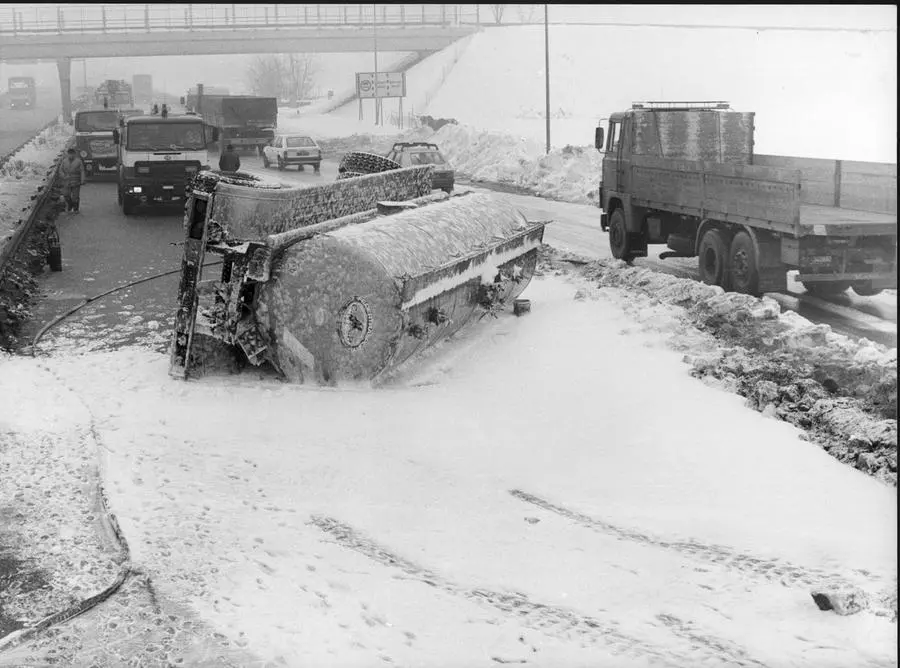 I disagi al traffico durante la Grande Nevicata del 1985