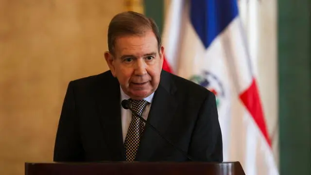 epa11815368 Venezuelan opposition leader Edmundo Gonzalez Urrutia speaks at the National Palace of Santo Domingo, in Santo Domingo, Dominican Republic, 09 January 2025. Urrutia is visiting the Dominican Republic with former Latin American presidents. EPA/ORLANDO BARRÃA