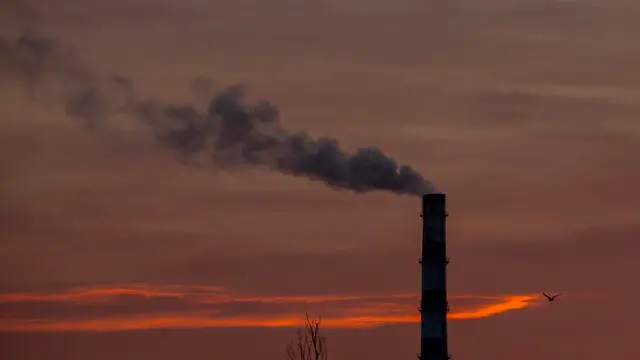 epa11810772 A power plant emits smoke at dusk in Chisinau, Moldova, 07 January 2025. Russian energy giant Gazprom suspended natural gas supplies to Moldova on 01 January 2025, citing unpaid debts. At the same time, Gazprom said it had stopped after Ukraine refused to renew a transit agreement. Moldova could be seriously affected by the stop of the transit agreement because it generates much of its electricity at a power station fueled by Russian gas. EPA/DUMITRU DORU