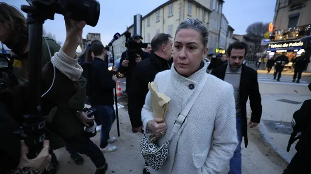 epa11784819 Caroline Darian (C), daughter of Gisele Pelicot, arrives at the criminal court where her father Dominique Pelicot is on trial in Avignon, South of France, 19 December 2024. Judges will hand down verdicts on 51 men in the mass rape trial in which Dominique Pelicot is accused of drugging and raping his then-wife, Gisele Pelicot, as well as inviting dozens of men to rape her while she was unconscious at their home in Mazan, France, between 2011 and 2020. EPA/GUILLAUME HORCAJUELO