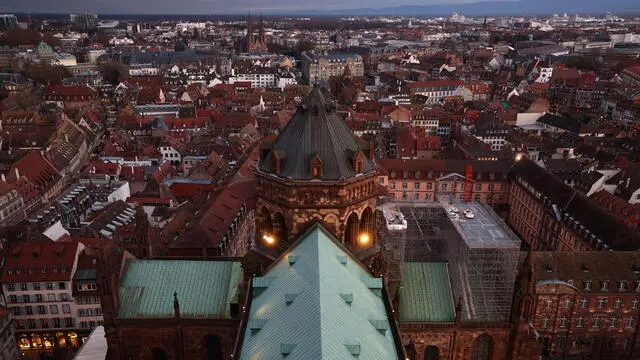 epa11781363 General view of Strasbourg from the Cathedral Notre Dame de Strasbourg in Strasbourg, France, 16 December 2024. EPA/ANNA SZILAGYI