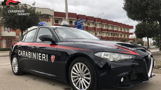 Auto carabinieri Taranto generica