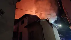 La casa distrutta dalle fiamme a Rudiano