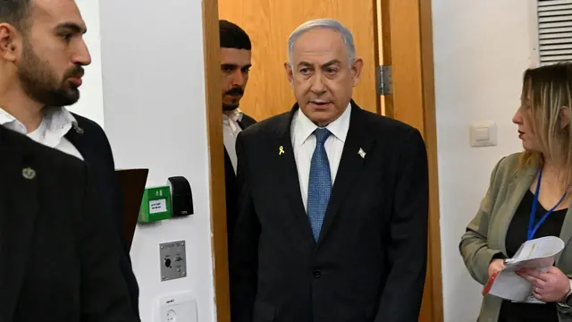 epaselect epa11790634 Israeli Prime Minister Benjamin Netanyahu attends the fifth day of testimony in his trial on corruption charges at the district court in Tel Aviv, Israel, 23 December 2024. EPA/DEBBIE HILL / POOL