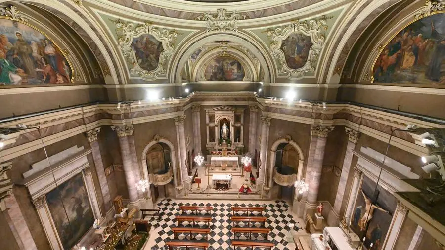 CRONACA BRESCIA VIA SAN MARTINO DELLA BATTAGLIA CHIESA DI SAN LUCA NUOVA ILLUMINAZIONE PER ALBERTI 08-01-2025 MARCO ORTOGNI NEW EDEN GROUP