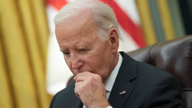 epa11822612 US President Joe Biden participates in a meeting of Senior White House and Administration officials on the federal response to the Los Angeles wildfires, at the White House in Washington, DC, USA, 13 January 2025. EPA/CHRIS KLEPONIS / POOL