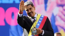 epa11817534 Venezuelan President Nicolas Maduro greets supporters during as event in Caracas, Venezuela, 10 January 2025. Maduro defended his presidential investiture for a third six-year term, questioned by anti-Chavismo and much of the international community following opposition allegations of â€œfraudâ€ during last years July presidentail elections, as a â€œgreat Venezuelan victoryâ€ and celebrated that it could not be â€œpreventedâ€. EPA/RONALD PENA R.