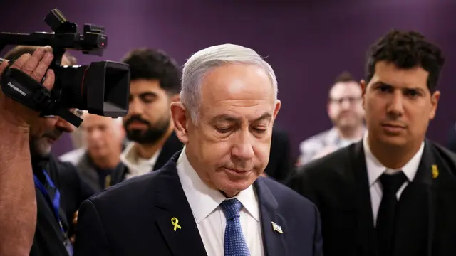 epa11780195 Israeli Prime Minister Benjamin Netanyahu attends his trial on corruption charges at the district court in Tel Aviv, Israel, 16 December 2024. Netanyahu is set to testify in his trial in corruption cases. EPA/STOYAN NENOV / POOL