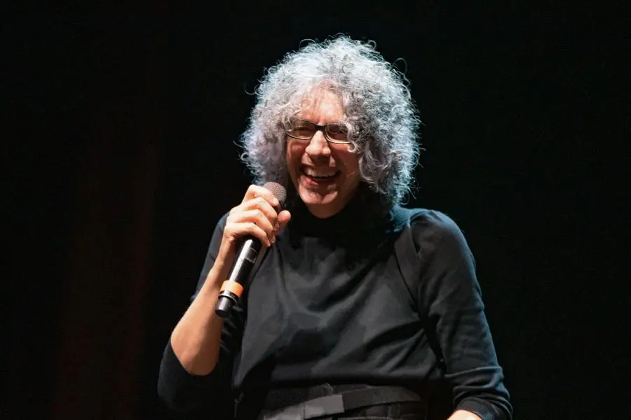 Giovanni Allevi sul palco del Teatro Clerici