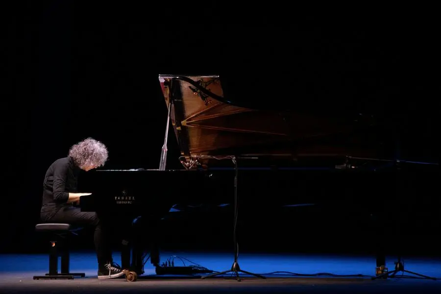 Giovanni Allevi sul palco del Teatro Clerici