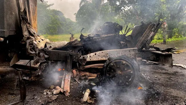 epa11610872 A handout photo made available by the Colombian Air Force's communications office shows a destroyed truck in Puerto Jordan military base following an attack by National Liberation Army (ELN) guerrillas, Arauca, Colombia, 17 September 2024. Colombian President Gustavo Petro condemned the attack by the National Liberation Army (ELN) guerrillas in the east of the country that left two soldiers dead and 27 injured, and said that "it is an action that closes a peace process with blood." EPA/Colombian Air Force MANDATORY CREDIT BEST QUALITY AVAILABLEHANDOUT EDITORIAL USE ONLY/NO SALES