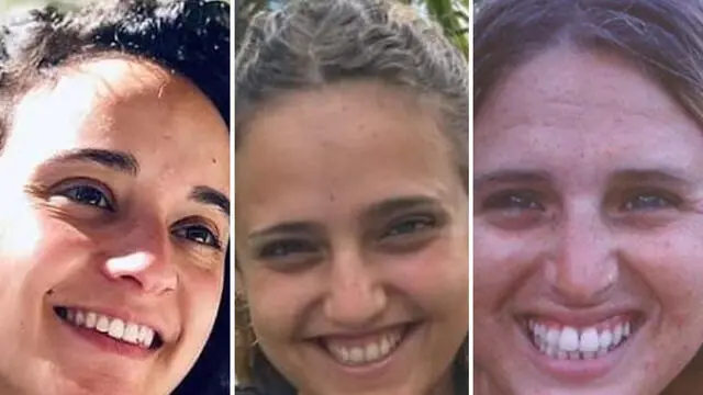 Da sinistra Emily Damari, Romi Gonen e Doron Steinbrecher. Hamas ha dichiarato in un comunicato i loro nomi come quelli dei primi ostaggi ad essere liberati. ANSA