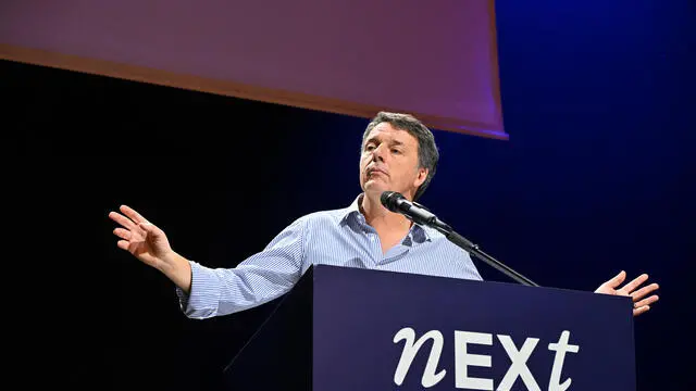 Matteo Renzi durante l’evento Next per le celebrazioni del 50° compleanno di Mateo Renzi al Teatro Cartiere Carrara di Firenze Firenze 11 Gennaio 2025 ANSA/CLAUDIO GIOVANNINI