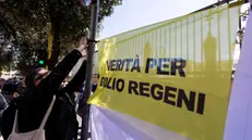 Sit-in davanti l’ambasciata di Egitto “verità per Giulio Regerni”. Roma 28 aprile 2023 ANSA/MASSIMO PERCOSSI