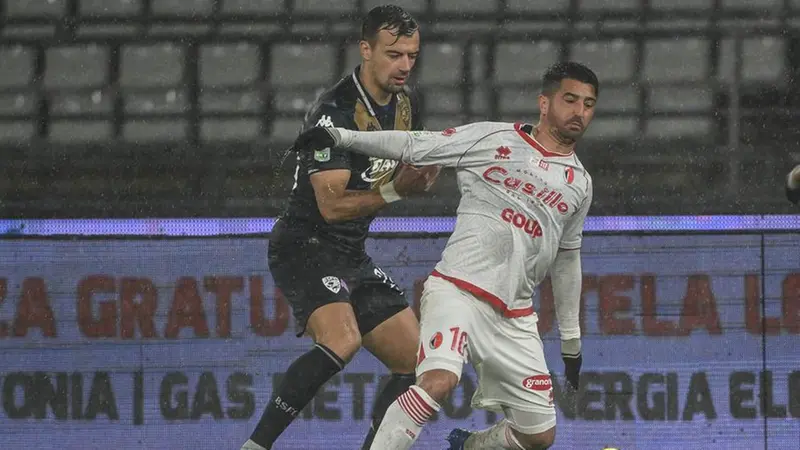 Davide Adorni è la grande certezza del reparto - Foto New Reporter © www.giornaledibrescia.it