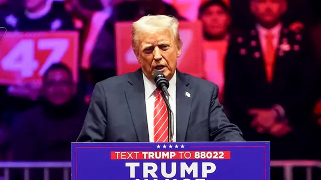epa11837514 US President-elect Donald Trump addresses supporters at a rally at Capital One Arena in Washington, DC, USA, 19 January 2025. President-elect Donald Trump, who defeated Joe Biden to become the 47th president of the United States, will be inaugurated on 20 January, though all of the planned outdoor ceremonies and events have been cancelled due to a forecast of extreme cold temperatures. EPA/WILL OLIVER