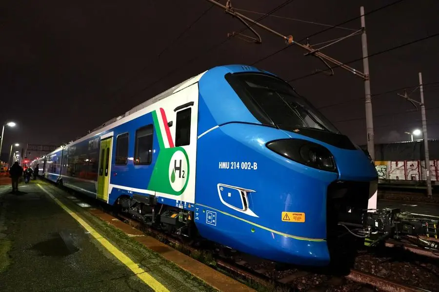 Il primo treno a idrogeno nella stazione di Rovato