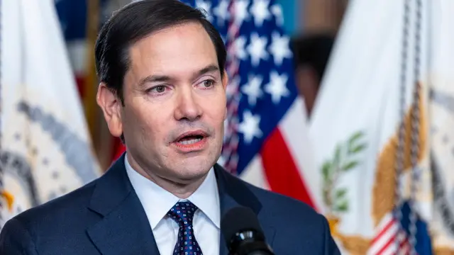 epa11842336 US Secretary of State Marco Rubio delivers remarks after being sworn in by US Vice President JD Vance (unseen) in the Vice President's ceremonial office in Washington, DC, USA, 21 January 2025. The Senate unanimously confirmed Rubio as America's 72nd Secretary of State with a bipartisan vote of 99-0. EPA/SHAWN THEW / POOL