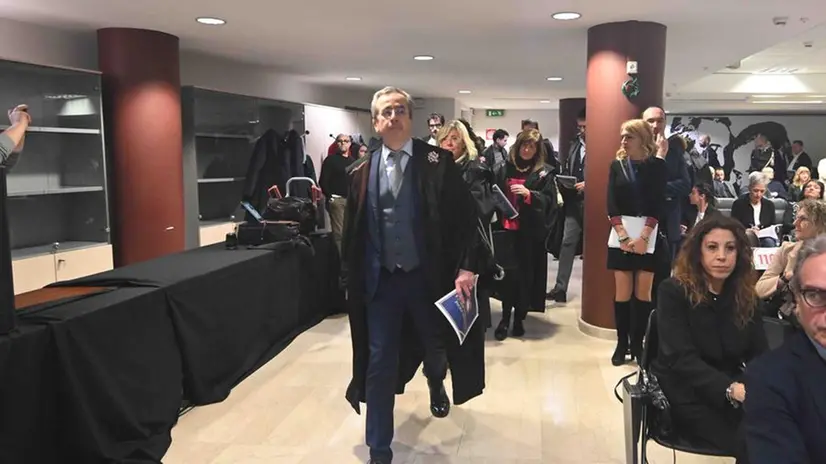 La protesta dei magistrati segna la cerimonia di apertura dell'anno giudiziario