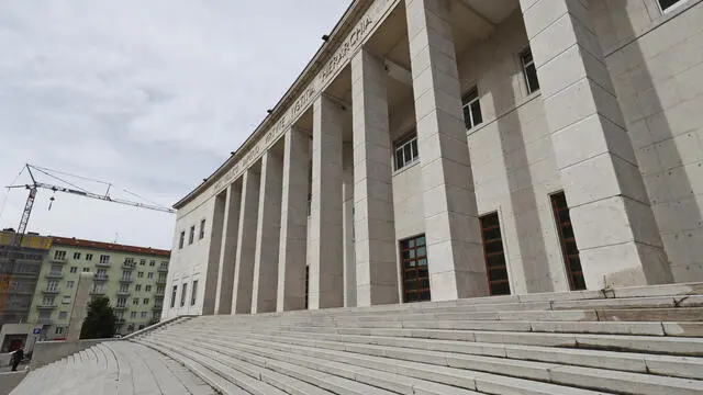 Foto Zambello Lorenzo ANSA Generiche Alto Adige Bolzano Piazza del Tribunale