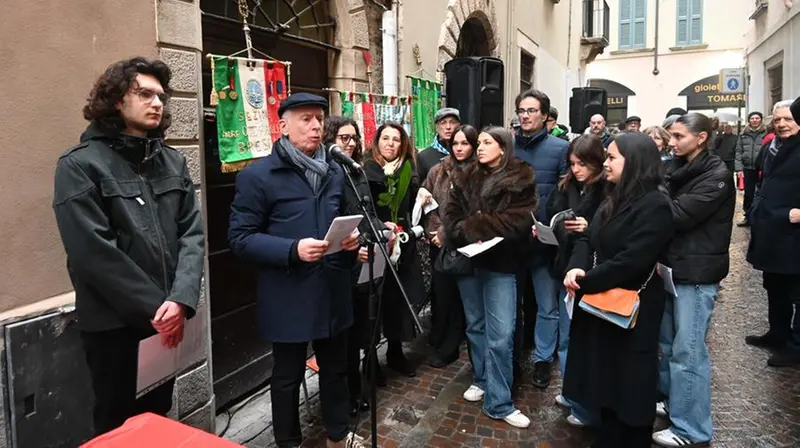 A preparare e leggere le biografie sono stati giovani studenti - Foto Gabriele Strada/Neg © www.giornaledibrescia.it