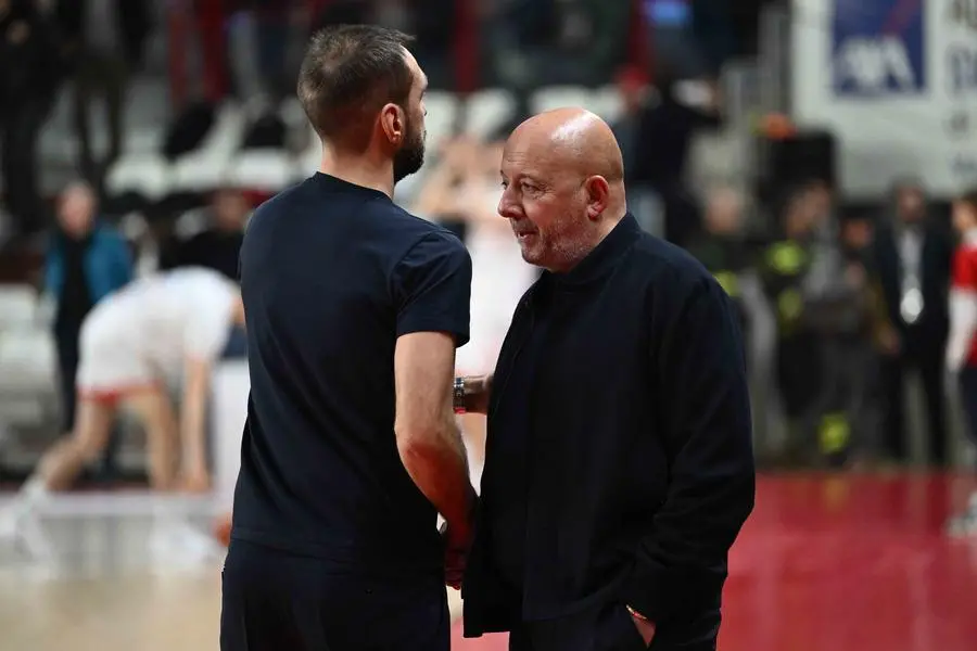 Basket, gli scatti di Varese-Germani