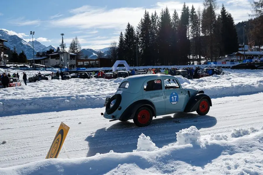 Winter Marathon 2025, la prova sul laghetto ghiacciato di Madonna di Campiglio