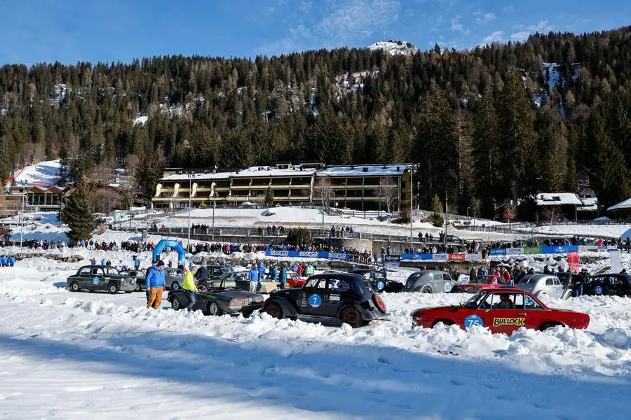 Winter Marathon 2025, la prova sul laghetto ghiacciato di Madonna di Campiglio