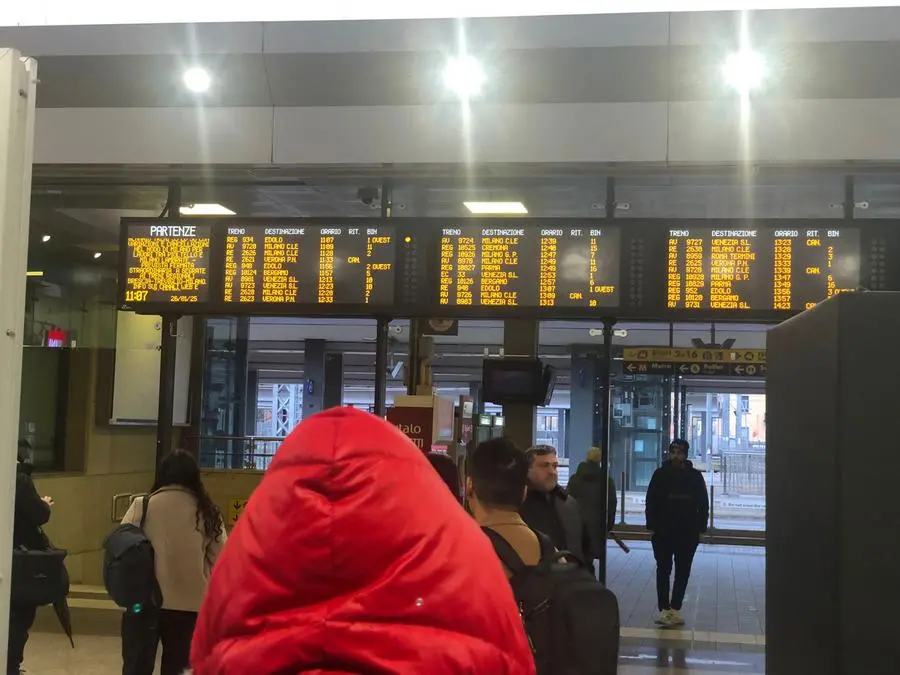 Sciopero dei treni: la situazione alla stazione di Brescia