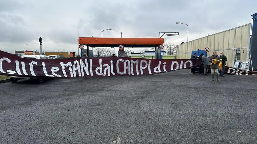 Le proteste contro il polo farmaceutico di Poncarale