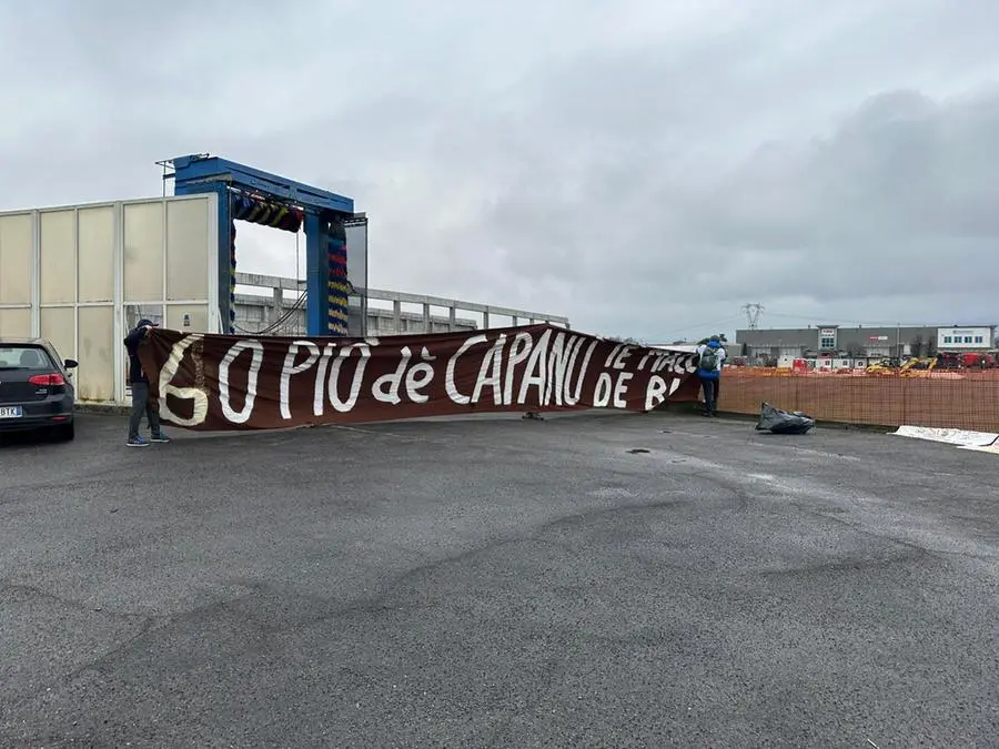 Le proteste contro il polo farmaceutico di Poncarale