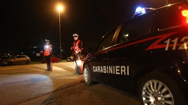 Una pattuglia dei carabinieri - Foto © www.giornaledibrescia.it