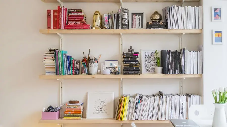 Una libreria dal design nordico