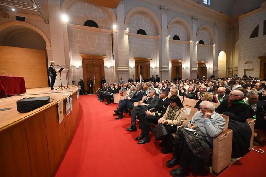 Giornata della memoria, la consegna delle medaglie d'onore agli ex internati nei campi nazisti