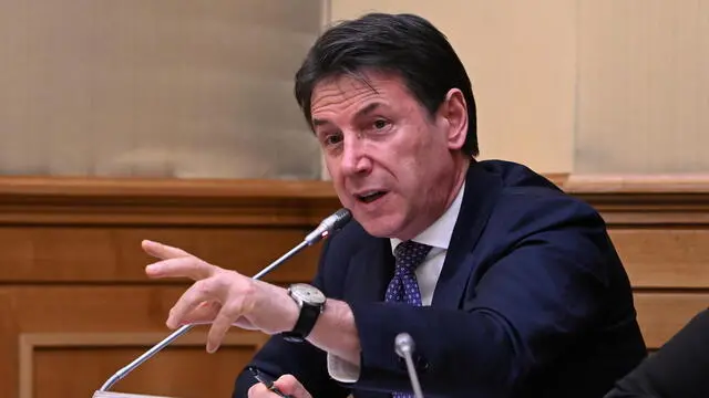 Giuseppe Conte, nel corso della presentazione del libro di Gianluca Ferrara, 'Il peccato originale di Israele' a Montecitorio, Roma 14 gennaio 2025. ANSA/MAURIZIO BRAMBATTI