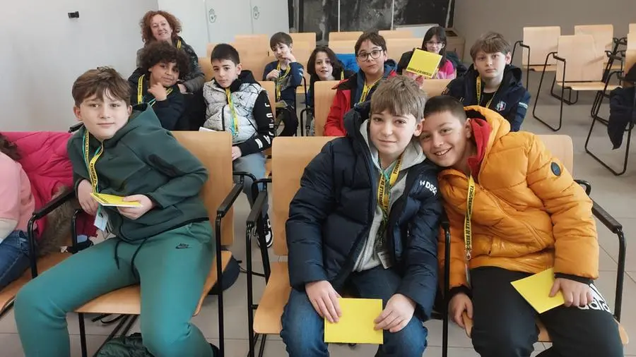 La quinta B della primaria Margherita Hack di Padenghe in visita al GdB